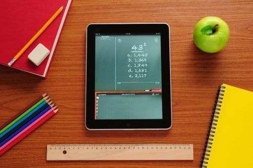Міносвіти розпочало пілотний проєкт із запровадження е-щоденників і шкільних журналів