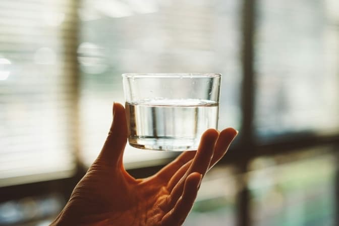 Забруднення питної води на Львівщині. Чи можна таку воду вживати та яка ситуація у Львові