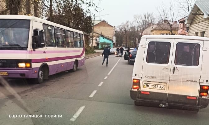 У Дрогобичі автобус збив на смерть 13-річну дівчинку