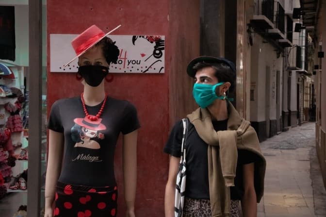 Львів – проти. Чи працюватимуть на вихідні у місті кафе, ТРЦ і перукарні