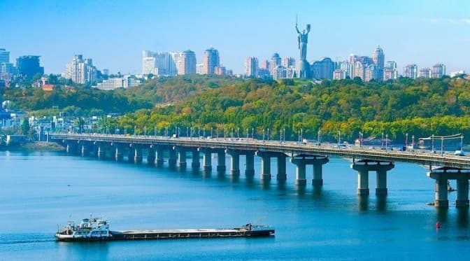 Міст Патона у Києві давно потребує ремонту: ресурс споруди вичерпано