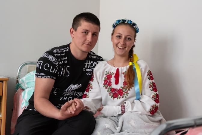 «Бог залишив мене живою, тому мушу жити». Історія медсестри, яка підірвалася на снаряді