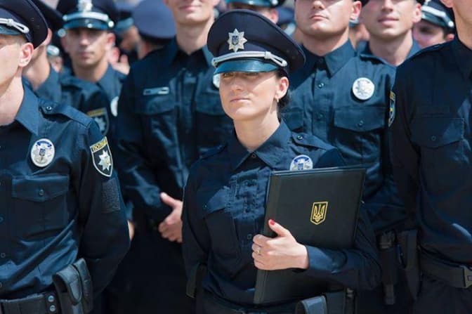 Які зарплати пропонують за службу в Національній поліції Львівщини. Етапи відбору..