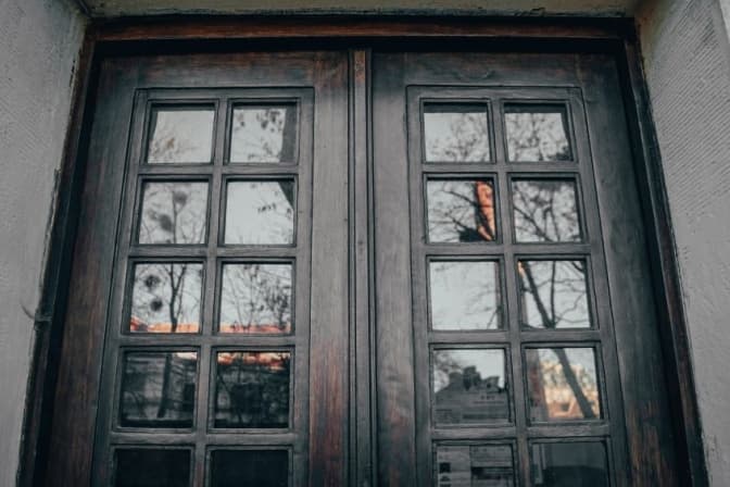 У Львові відновили історичну браму на вулиці Тимошенків