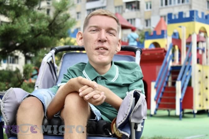 У Львові збирають кошти на соціальне таксі. Як долучитися