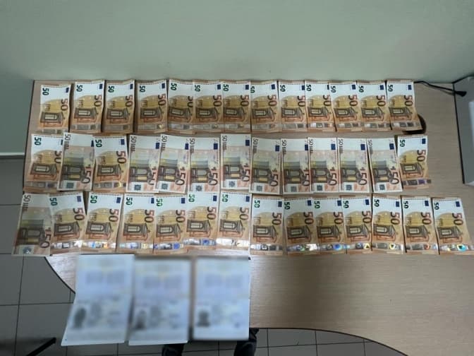 Двоє чоловіків намагалися за 2 тисячі євро незаконно перетнути кордон