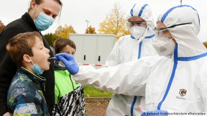 Експрес-тестування школярів у Львові. Коли можуть запровадити