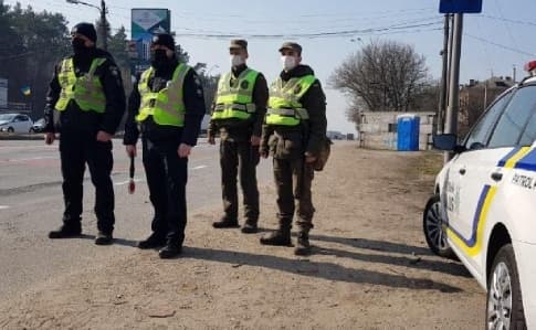 Чи доцільно в Україні запроваджувати надзвичайний стан