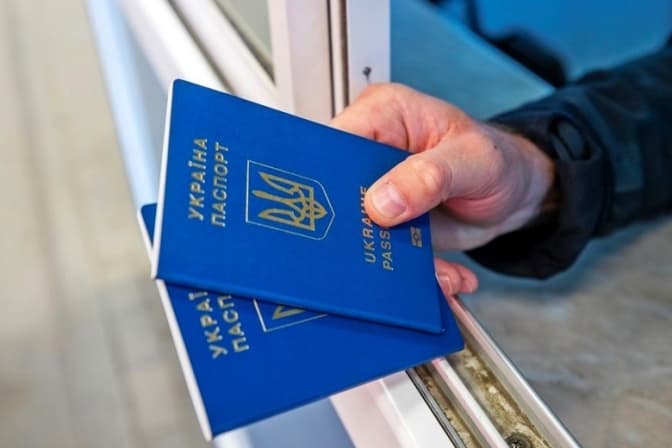 Консульські послуги для призовників призупинили. Відповіді на найпоширеніші питання