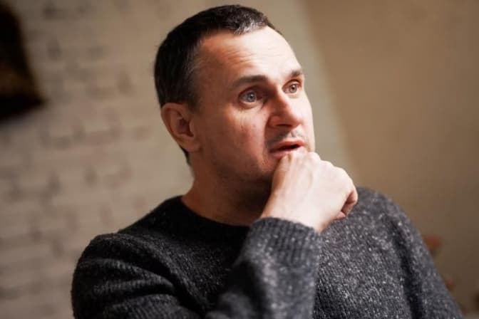 «Я був шокований і зрозумів, що хочу зняти кіно». Олег Сенцов про свого «Носорога»