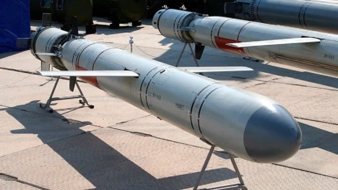 Працюємо над тим, щоб «Калібри» у Чорному морі могли бути хіба що на дні, – Зеленський