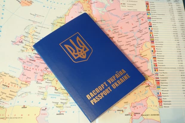 У ЦНАПах Львова протермінували видачу понад 4 тисяч паспортів