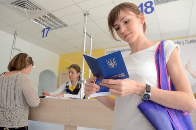 Українці отримуватимуть шенгенські візи за новими правилами