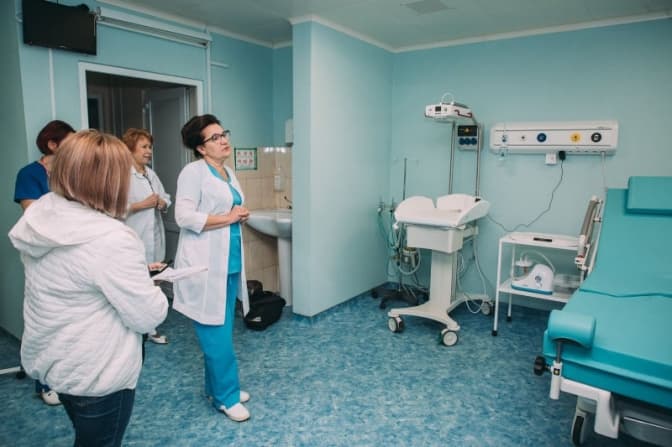 Львівський обласний перинатальний центр відкрили після дезінфекції. Фото