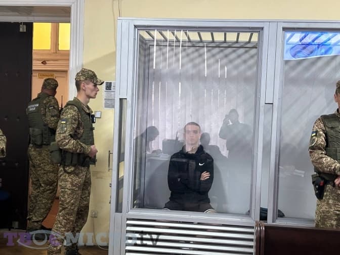 У Львові свідок у справі вбивства Фаріон розповів, як продав пістолет через інтернет. Зінченко задав питання