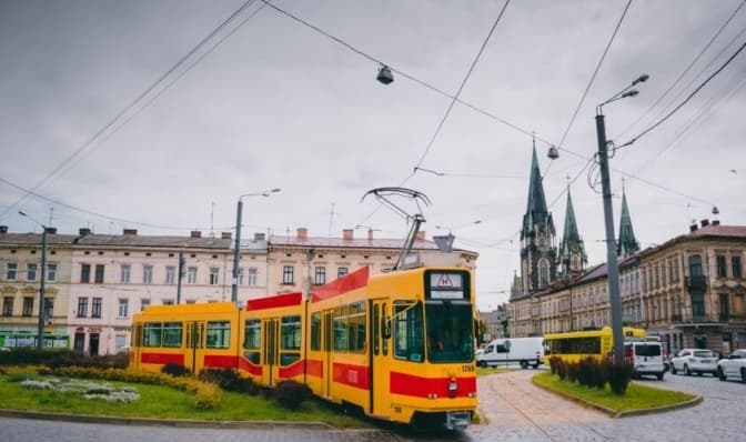 У Львові помітили новий трамвай: що відомо про транспорт