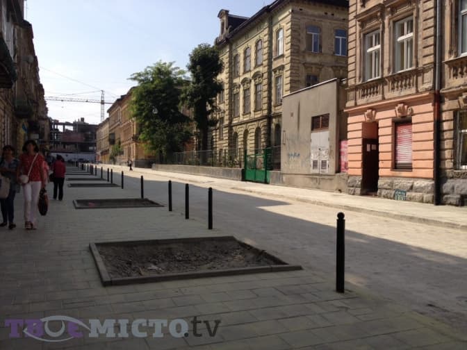 Вулицю Котлярську відкривають після ремонту. Фото