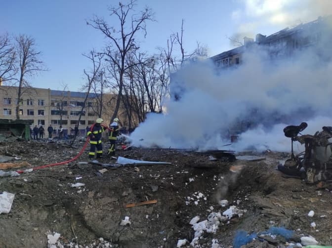 Окупанти обстріляли житловий район Києва