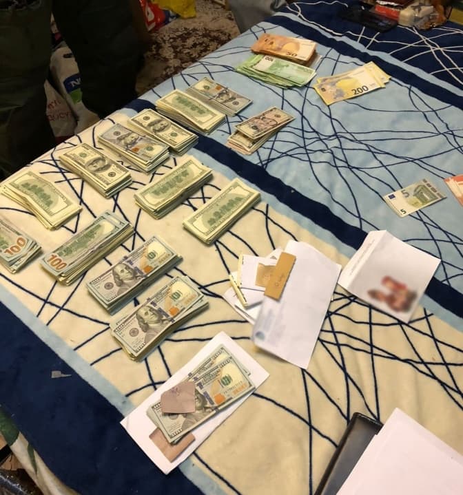 Прокуратура викрила лікаря, який за гроші видавав довідки про непридатність до військової служби