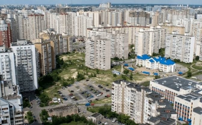 На Харківському масиві у столиці перевищена концентрація сірководню у повітрі