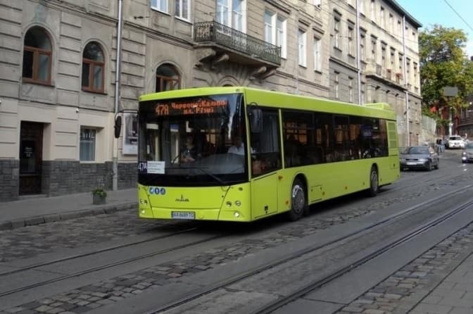 У Львові пропонують змінити три автобусні маршрути. Нові схеми руху