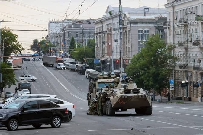 Вагнерівці взяли під контроль військові об'єкти ростова і «йдуть на москву»
