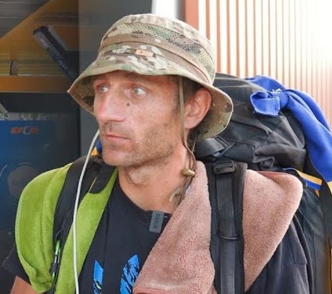 Ветеран «Азову» пішки дійшов з Києва до Львова, збираючи кошти для поранених військових