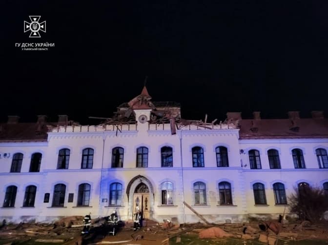 На Львівщині оцінили збитки від нічної атаки безпілотників