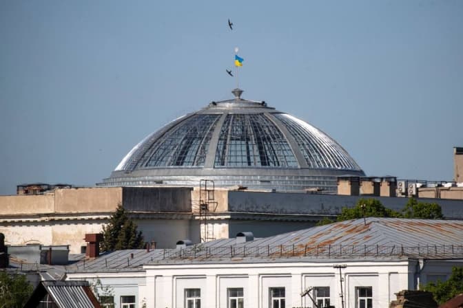 В Києві відновили скляний купол Будинку вчителя