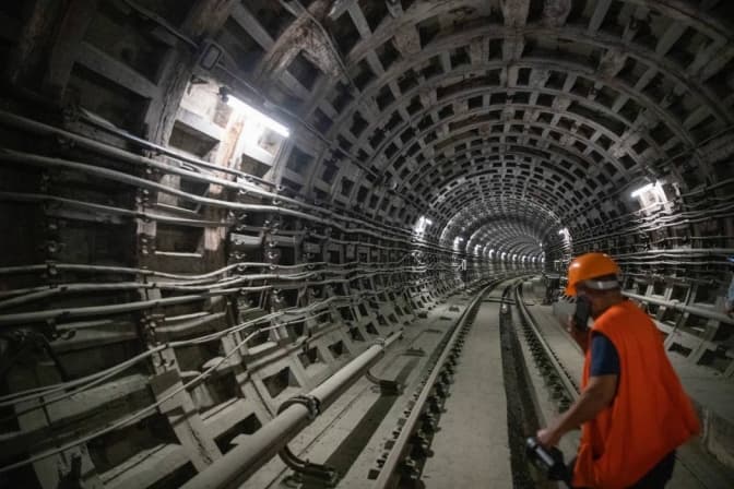 Київський метрополітен планує ремонт тунелю між станціями метро "Лук'янівська" і "Золоті ворота"