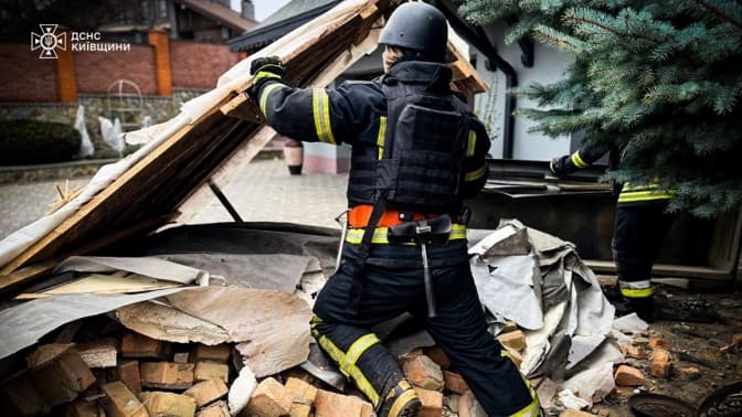 Вночі росіяни били ракетами по Києву та області. Наслідки атаки