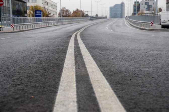 У Києві відкрили рух оновленим шляхопроводом на Новокостянтинівській