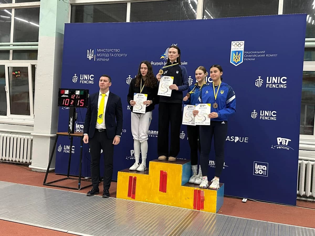 Фехтувальники із Львівщини стали переможцями та призерами чемпіонату України