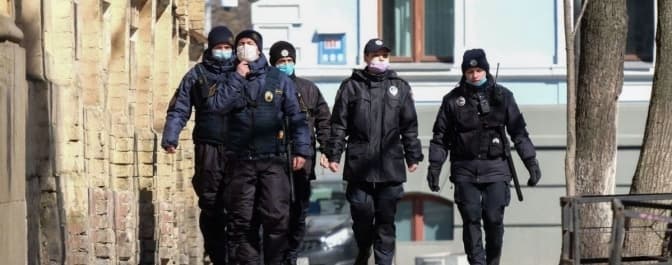 Спецназ на Великдень: у МВС пригрозили порушникам карантину на свята