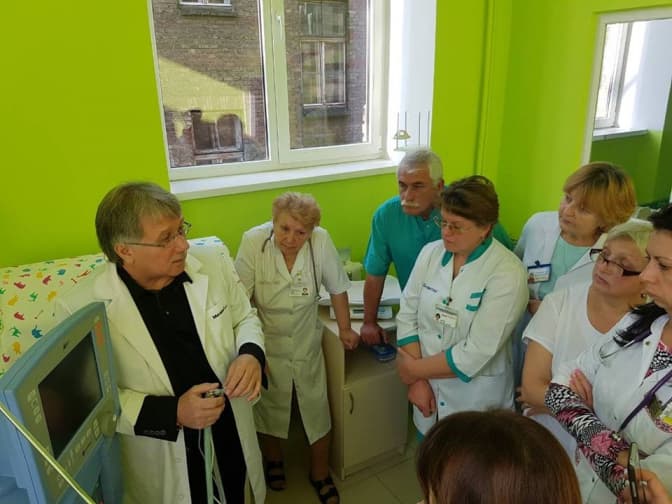 У пологовому на Рапопорта з’явився новий апарат вентиляції легень для новонароджених