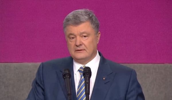 Петро Порошенко у понеділок має відвідати Львів