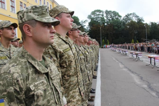 Як офіцери запасу складали присягу у Львові. Фото