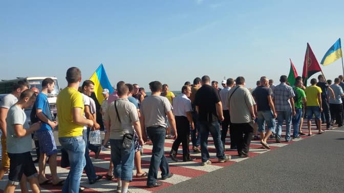 Протестувальники перекрили трасу Львів – Рава-Руська через Грибовицьке сміттєзвалище