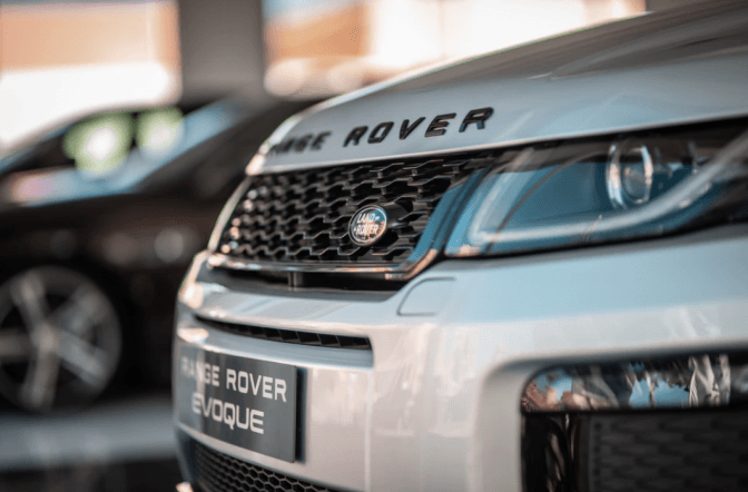 В Україні дозволили реєструвати авто прямо у салонах і замовляти посвідчення онлайн