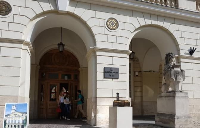 Незрячі львів’яни зможуть «побачити» ратушу на дотик