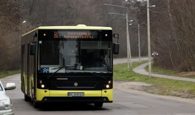 У Брюховичах тимчасово закриють дві вулиці: автобуси курсуватимуть зі змінами