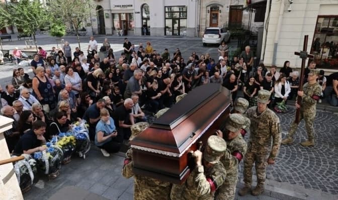 Львів попрощається з двома захисниками. Що про них відомо