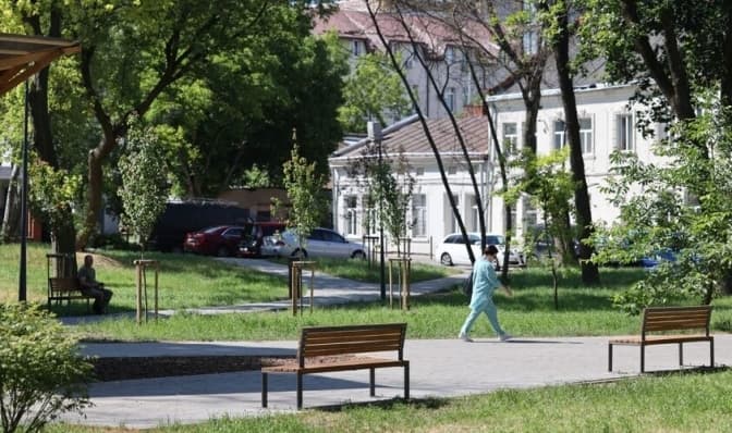 У Львові облаштували сквер біля Центру допомоги людям після полону