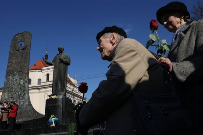 У Львові відзначали 210-ту річницю від дня народження Шевченка