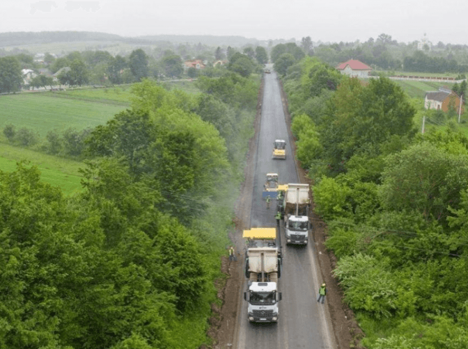 Дорогу Мостиська – Самбір – Борислав ремонтують за 265 мільйонів