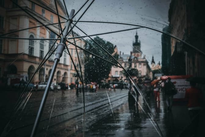 Які вулиці у Львові цієї зими посипатимуть реагентами, піском та сіллю. Перелік