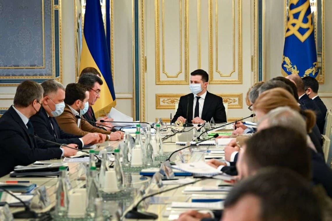 (Не) обмежена національна безпека, або Чи все юридично гаразд з рішеннями РНБО