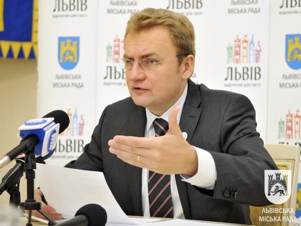 Задати запитання меру Львова можна сьогодні у прямому ефірі