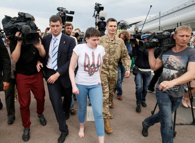 Фото дня: Надія Савченко повернулася в Україну