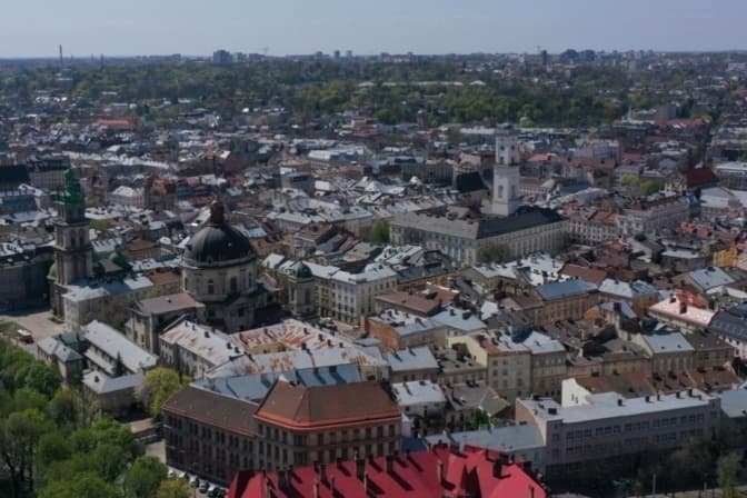 Які громади Львівщини спрямували найбільше коштів на оборону з початку року